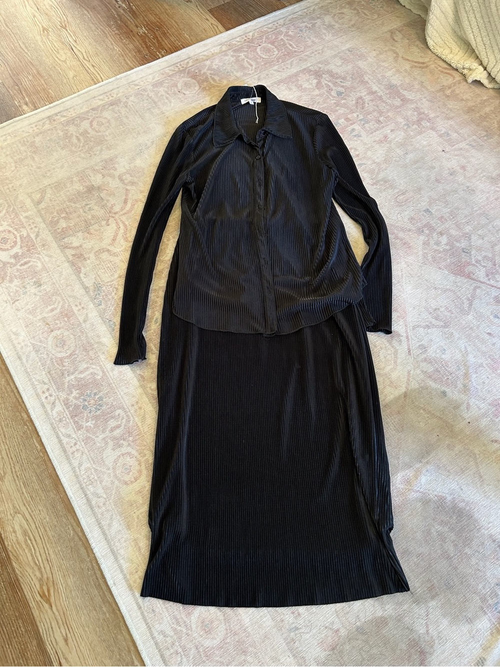 Long Sleeve Black Pleated Two-Piece Dress Set